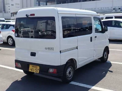 DAIHATSU HIJET VAN