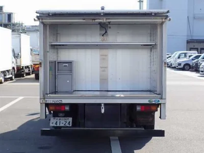 MITSUBISHI CANTER