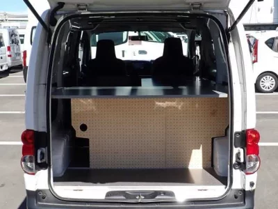 NISSAN NV200