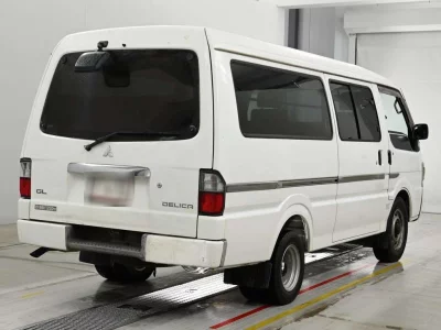 MITSUBISHI DELICA