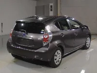 Цена авто Toyota Aqua с аукционов Японии, номер кузова NHP10, пробег 192 000, оценка 7