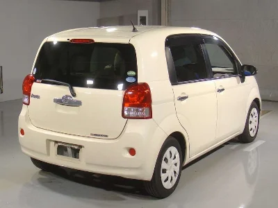 TOYOTA PORTE