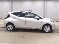 Цена авто Toyota Aqua с аукционов Японии, номер кузова MXPK16, пробег 62 000, оценка 3