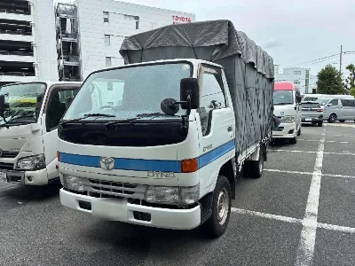 TOYOTA DYNA