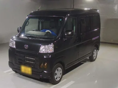 TOYOTA PIXIS VAN