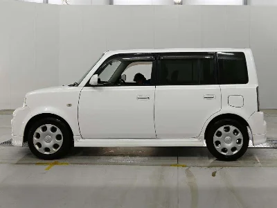 TOYOTA BB
