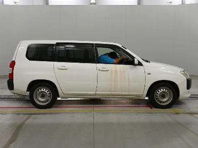 TOYOTA SUCCEED