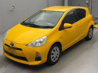 Цена авто Toyota Aqua с аукционов Японии, номер кузова NHP10, пробег 99 000, оценка 2