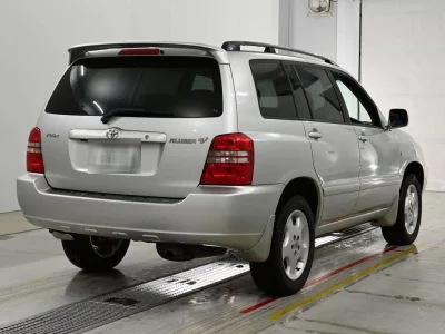 TOYOTA KLUGER