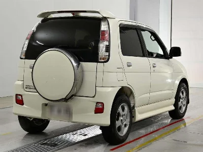 DAIHATSU TERIOS KID