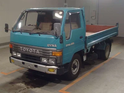 TOYOTA DYNA