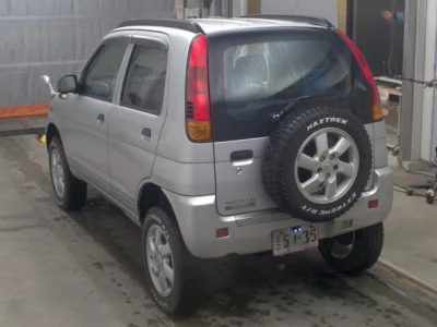 DAIHATSU TERIOS KID
