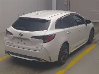Цена авто Toyota Corolla Touring Sports с аукционов Японии, номер кузова ZWE219W, пробег 126 000, оценка 8