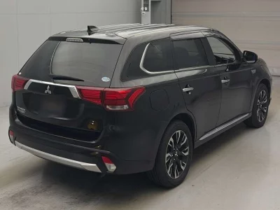MITSUBISHI OUTLANDER PHEV