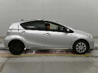 Цена авто Toyota Aqua с аукционов Японии, номер кузова NHP10, пробег 21 000, оценка 6