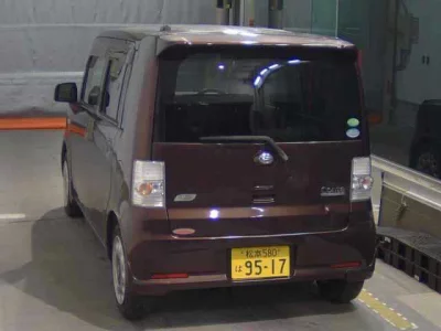 DAIHATSU MOVE CONTE