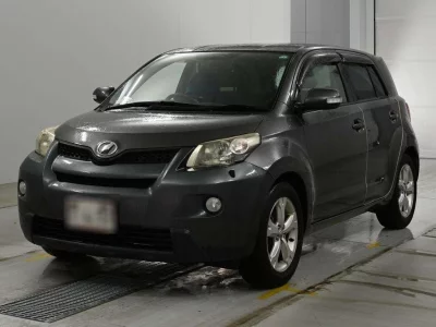 TOYOTA IST