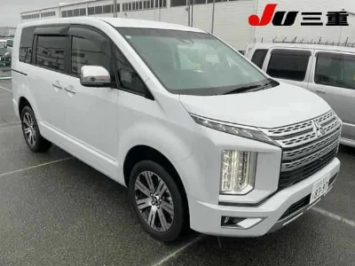 MITSUBISHI DELICA D5