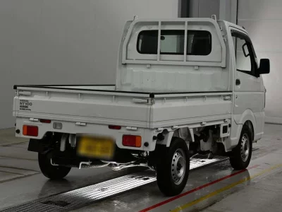 NISSAN CLIPPER TRUCK