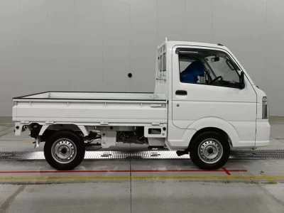 NISSAN CLIPPER TRUCK