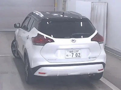 NISSAN KICKS