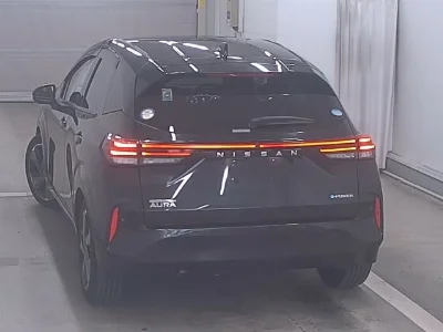 NISSAN AURA