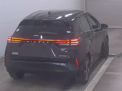 NISSAN AURA