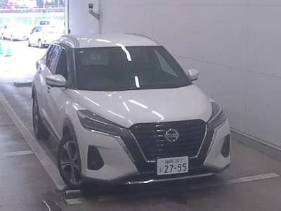 NISSAN KICKS