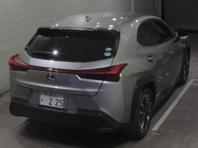 LEXUS UX