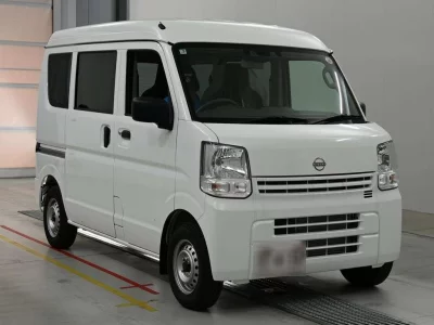 NISSAN CLIPPER VAN