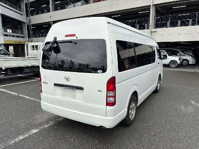 TOYOTA HIACE