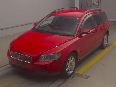 VOLVO V50