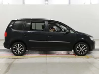 Цена авто Volkswagen Touran с аукционов Японии, номер кузова 1TCTH, пробег 56 000, оценка 8