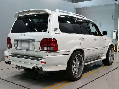 TOYOTA LAND CRUISER