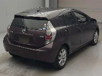 Цена авто Toyota Aqua с аукционов Японии, номер кузова NHP10, пробег 102 000, оценка 7