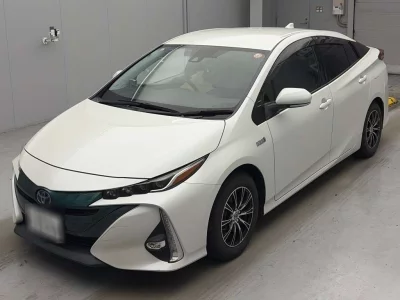 TOYOTA PRIUS PHV