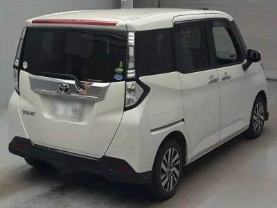 TOYOTA TANK