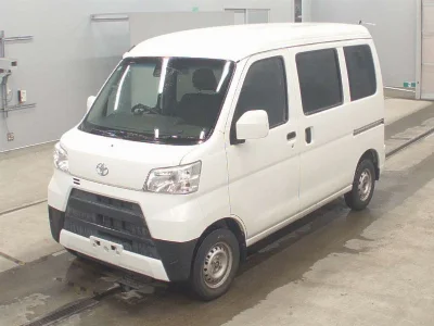 TOYOTA PIXIS VAN