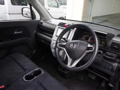 HONDA ZEST