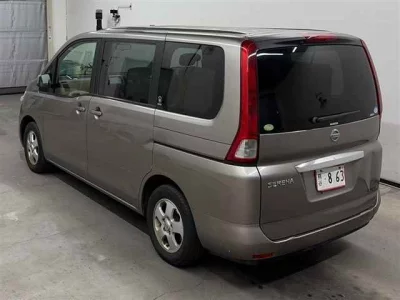 NISSAN SERENA