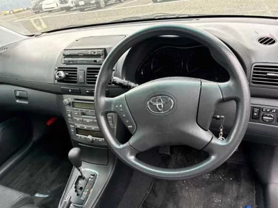 TOYOTA AVENSIS SEDAN
