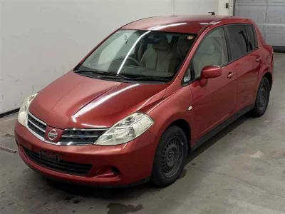 NISSAN TIIDA