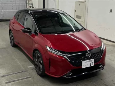 NISSAN AURA