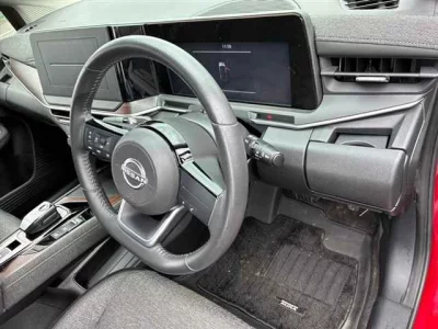 NISSAN AURA