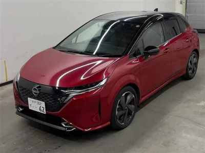 NISSAN AURA