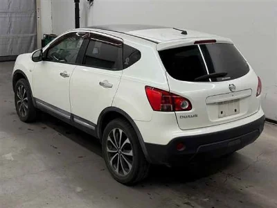 NISSAN DUALIS