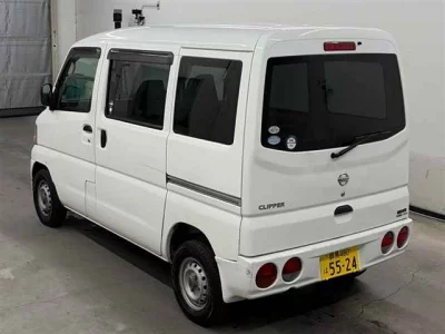 NISSAN CLIPPER VAN