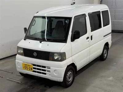 NISSAN CLIPPER VAN