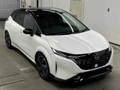 NISSAN AURA