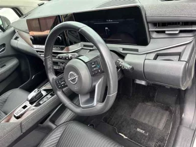NISSAN AURA